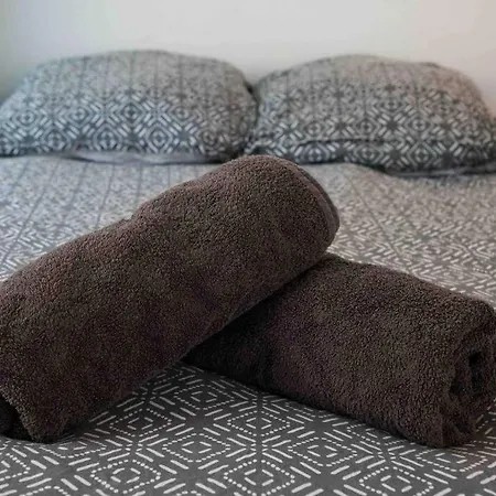 Cosy/parking/jardin Apartment